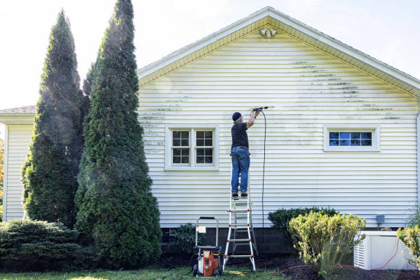 Garage Pressure Washing in Hartland, WI